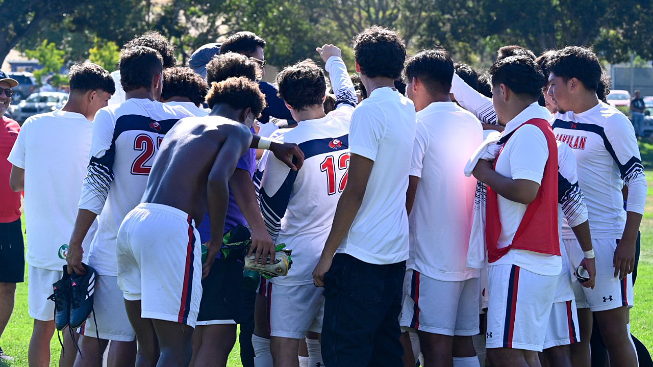 Rams push winning streak to six; ranked 15th in latest state poll